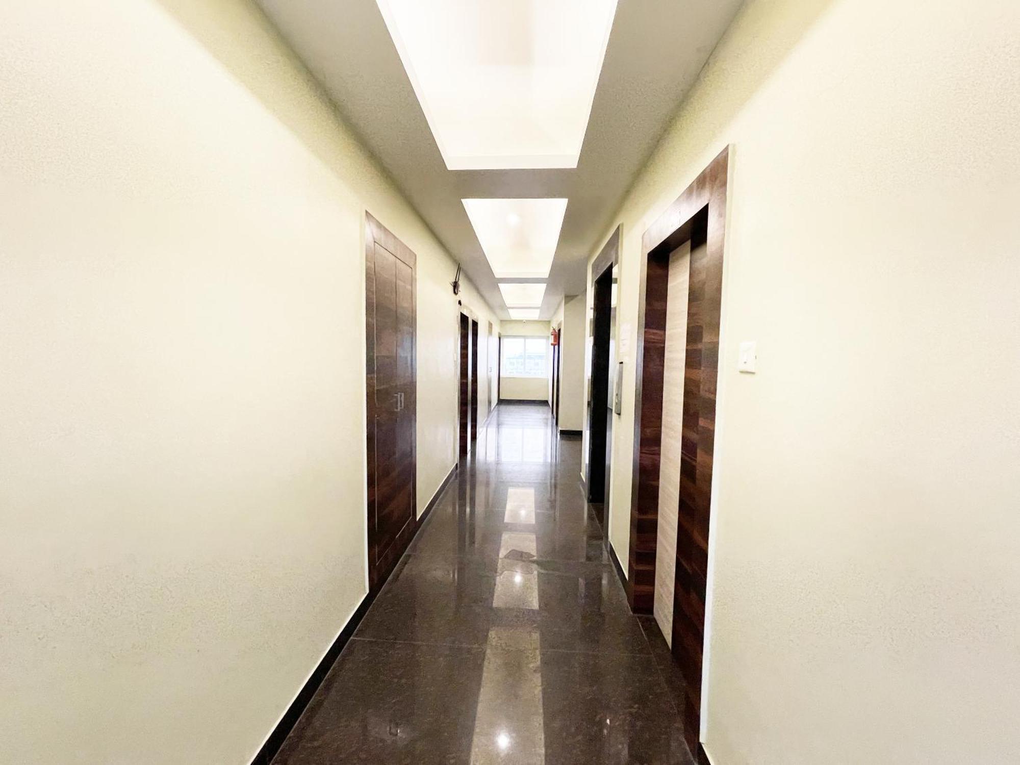 R- R Near Sea-beach-&-temple, With Balcony, & Wifi-lift-restaurant ,fully-air-conditioned With Upi And Card Payment Facility