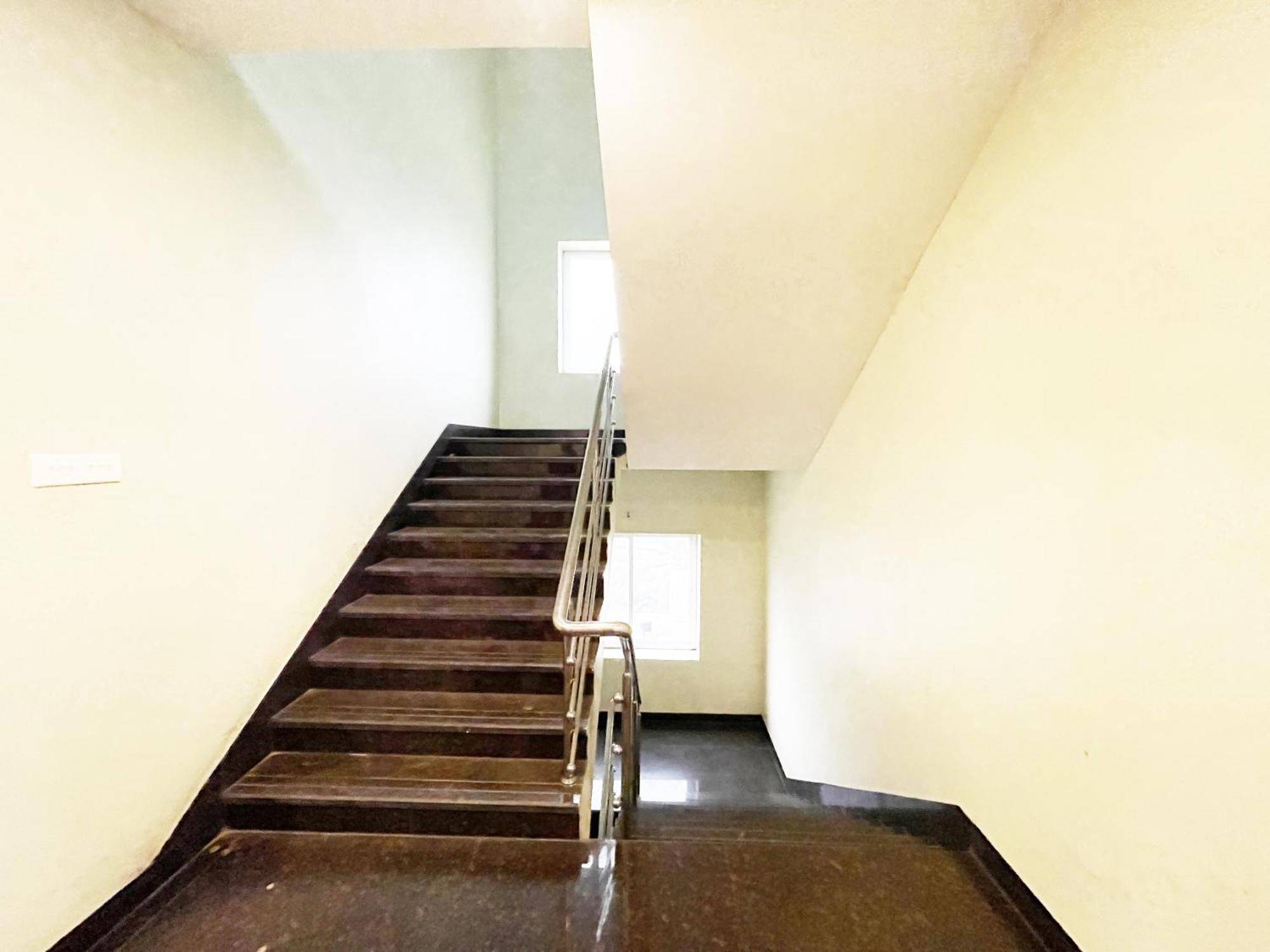 R- R Near Sea-beach-&-temple, With Balcony, & Wifi-lift-restaurant ,fully-air-conditioned With Upi And Card Payment Facility