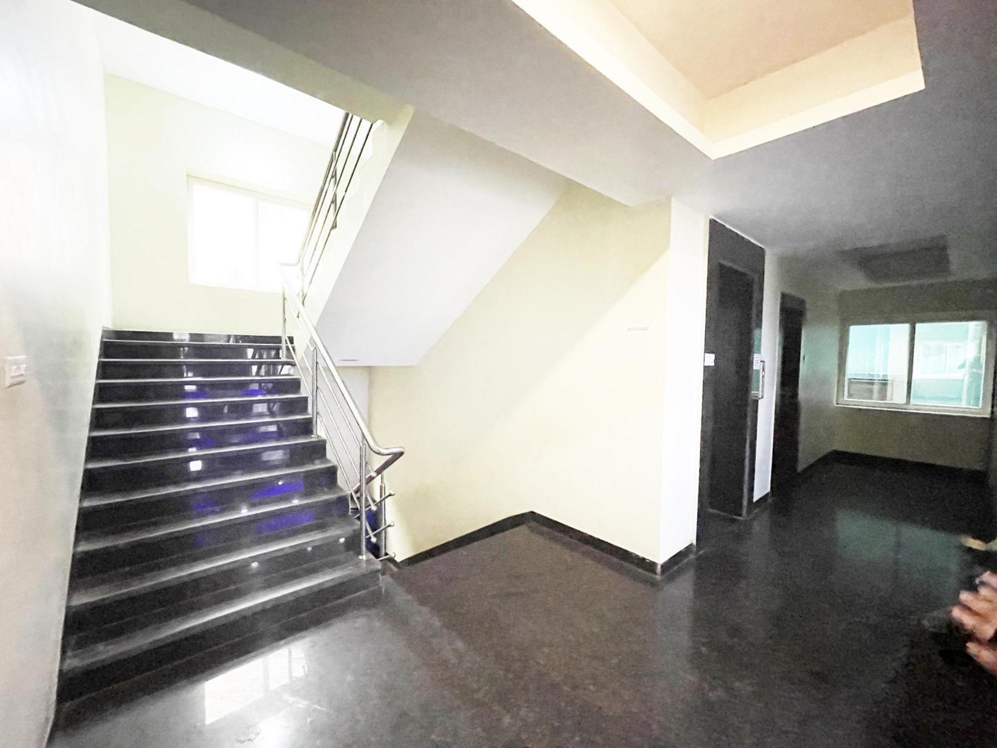 R- R Near Sea-beach-&-temple, With Balcony, & Wifi-lift-restaurant ,fully-air-conditioned With Upi And Card Payment Facility